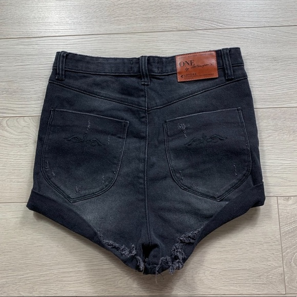 One Teaspoon Black Oak Lovers Distressed Denim Shorts - Picture 4 of 12